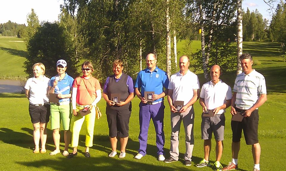 Olenius ja Lehto pyramidin huipulle