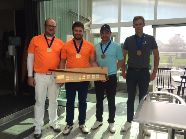 St. Laurence Golfin nimi mestaruustauluun St. Laurence Golfin nimi mestaruustauluun