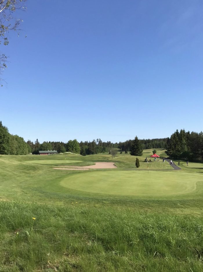 Hellettä Lakistossa