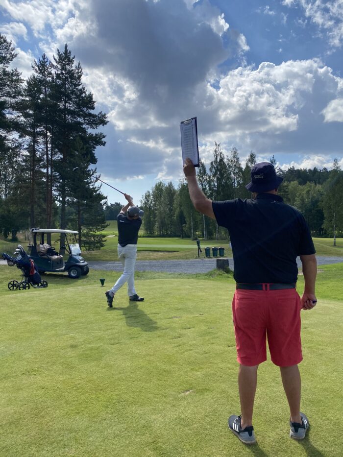 Miesten lohkovaihe pelattu helteisessä Gumböle Golfissa