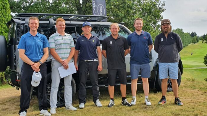 Henrik Kontro piti superkirin luoneen Hinksin takanaan – runkosarja päätökseen Rinkussa